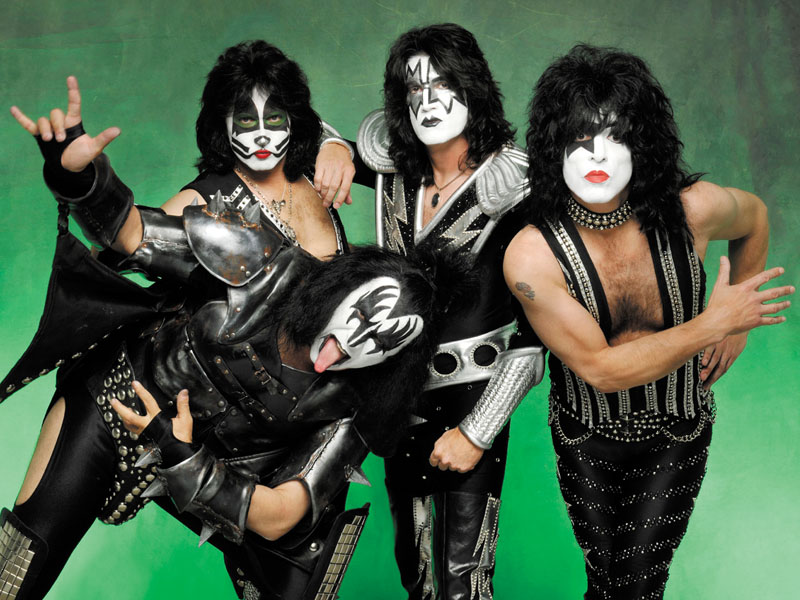 Kiss drummer Eric Singer describes the band as a piece of Americana
