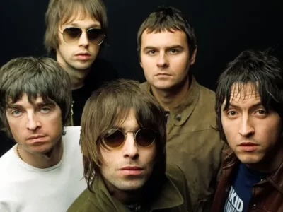 Spins: Oasis • Familiar to Millions 25th Anniversary 3xLP