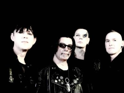 Stage Buzz: They Might Be Giants, Bruce Springsteen, Clan of Xymox